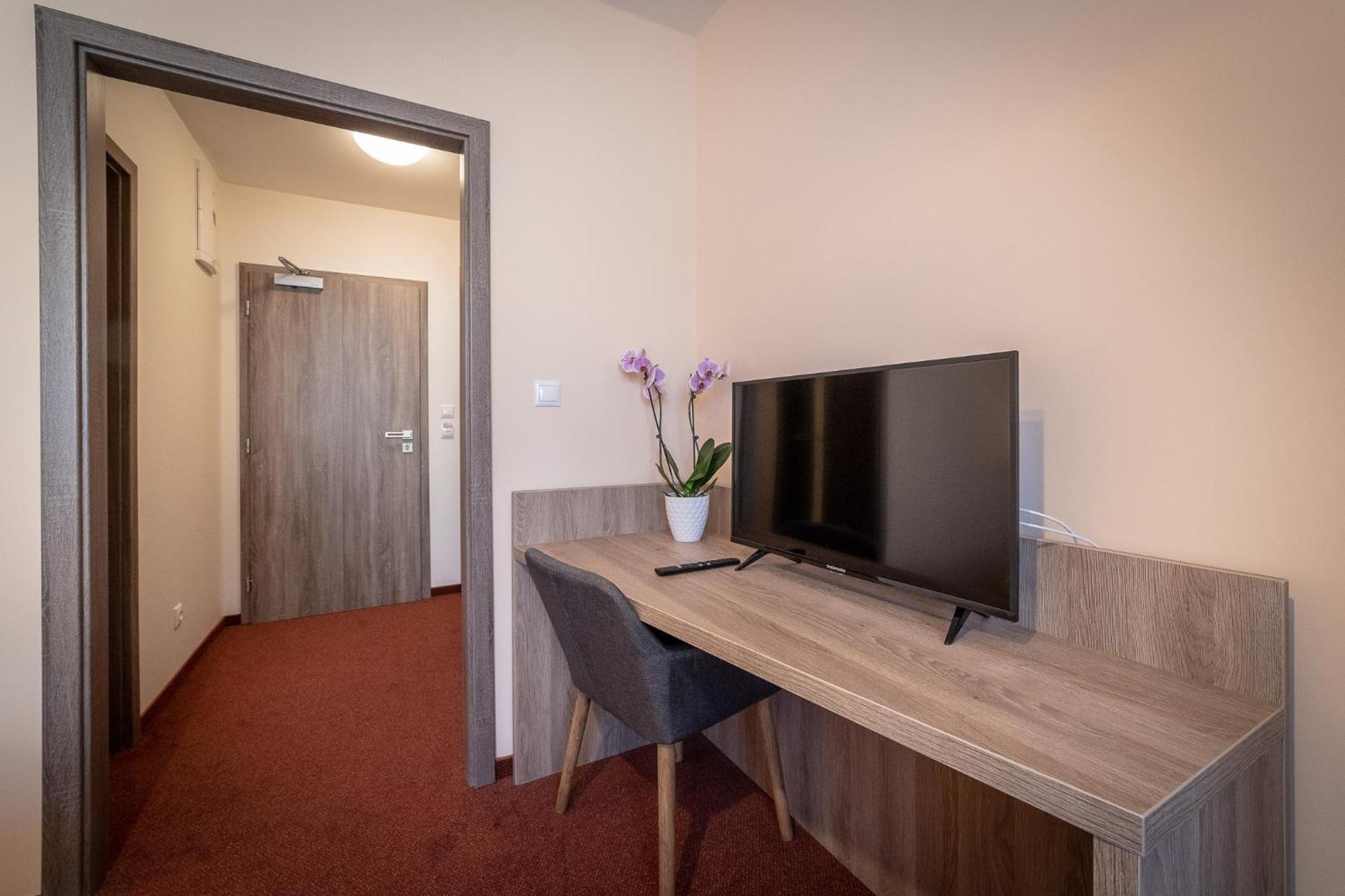 Penzion Ceresnovy Sad & Wellness Vysoke Tatry Exterior photo